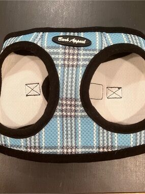 Bark Appeal Blue Plaid Comfort Dog Harness size Medium Velcro and clip closure